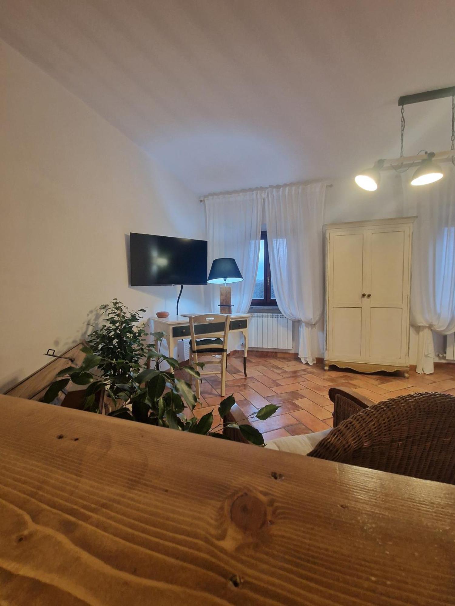 Piazza Duomo Casa Vacanze Sutri Exteriör bild